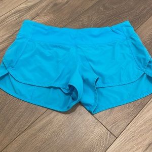 Lululemon sipped shorts size 8